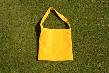 divot mix bag in yellow